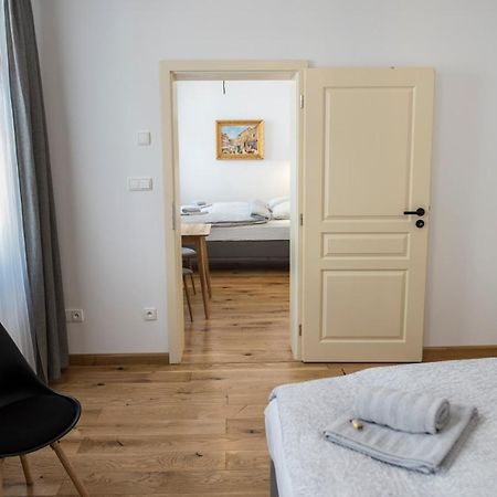 Penzion Stastny Medved Znojmo Luaran gambar
