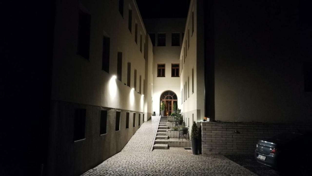 Penzion Stastny Medved Znojmo Luaran gambar