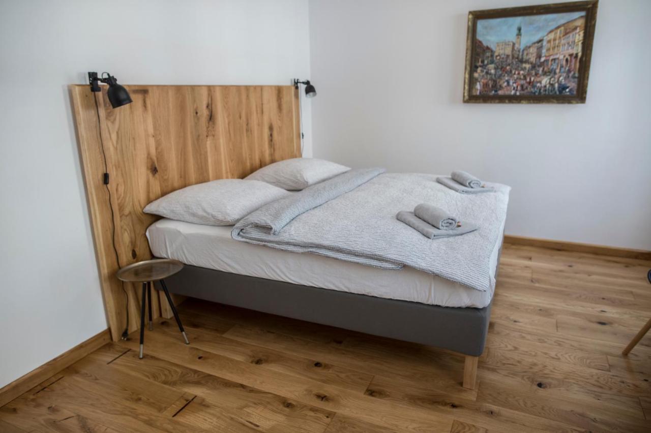 Penzion Stastny Medved Znojmo Luaran gambar